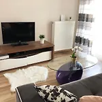 Al Krakowska 291a By Homeprime Warszawa