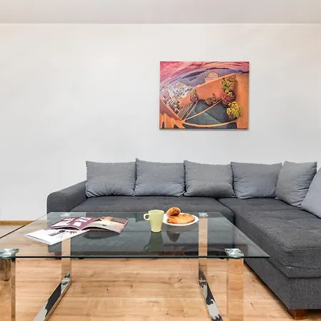 Al Krakowska 291a By Homeprime Apartment