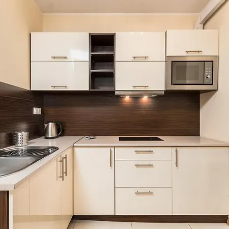 Al Krakowska 291a By Homeprime