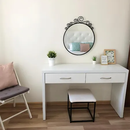 Al Krakowska 291a By Homeprime