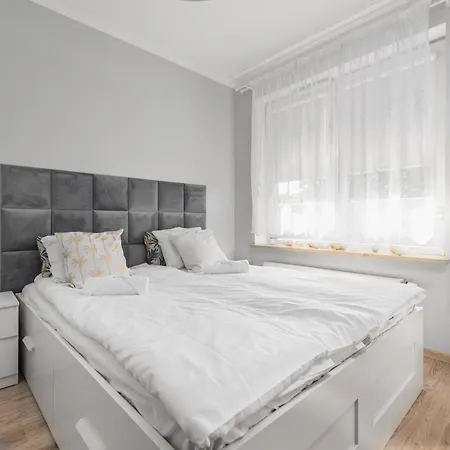 Al Krakowska 291a By Homeprime