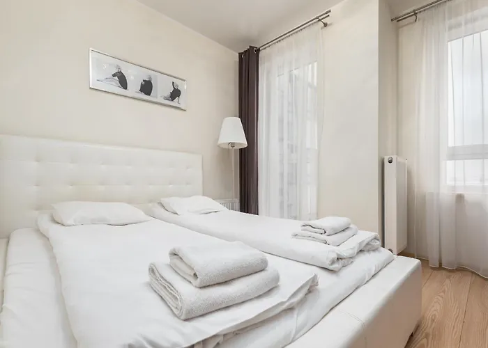 Al Krakowska 291a By Homeprime *