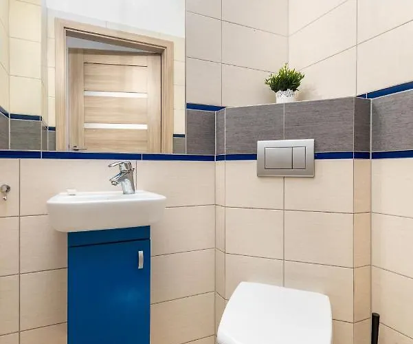 Al Krakowska 291a By Homeprime