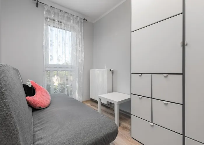 Al Krakowska 291a By Homeprime *