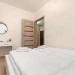 Al Krakowska 291a By Homeprime Apartman *