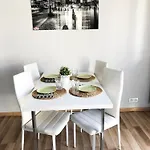 Al Krakowska 291a By Homeprime Varsó
