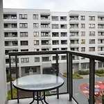 Apartman Al Krakowska 291a By Homeprime Varsó