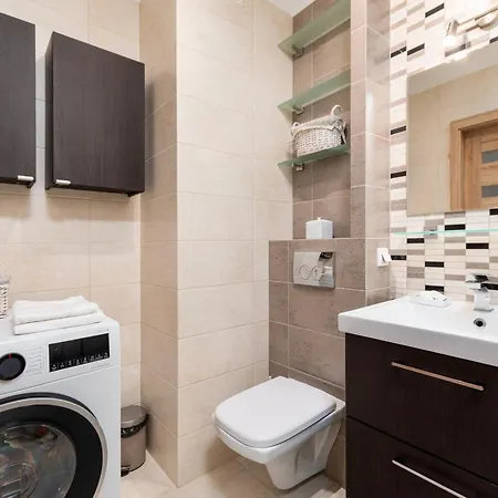 Al Krakowska 291a By Homeprime